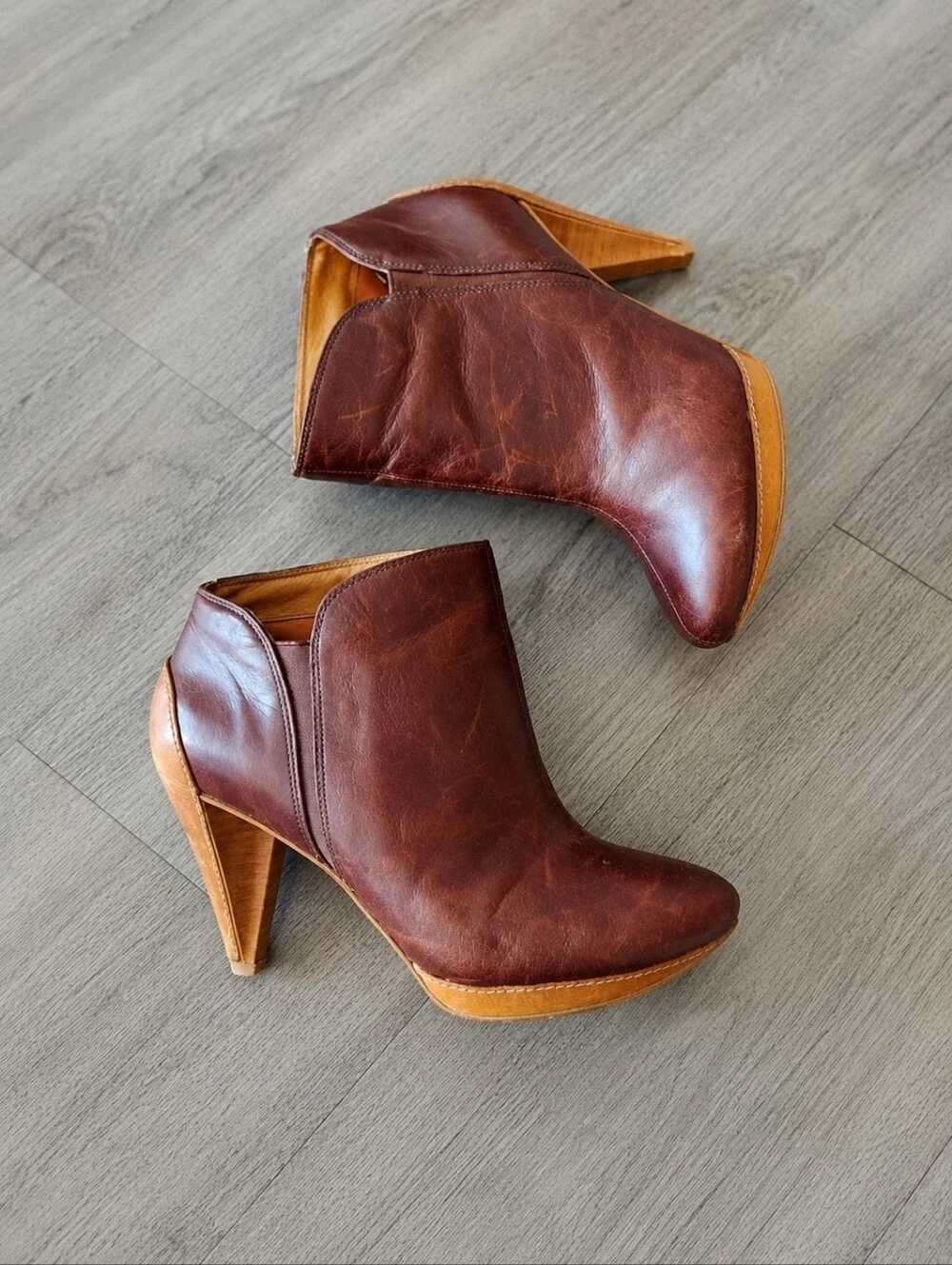 Fossil Leather Ankle Boots Size 6.5